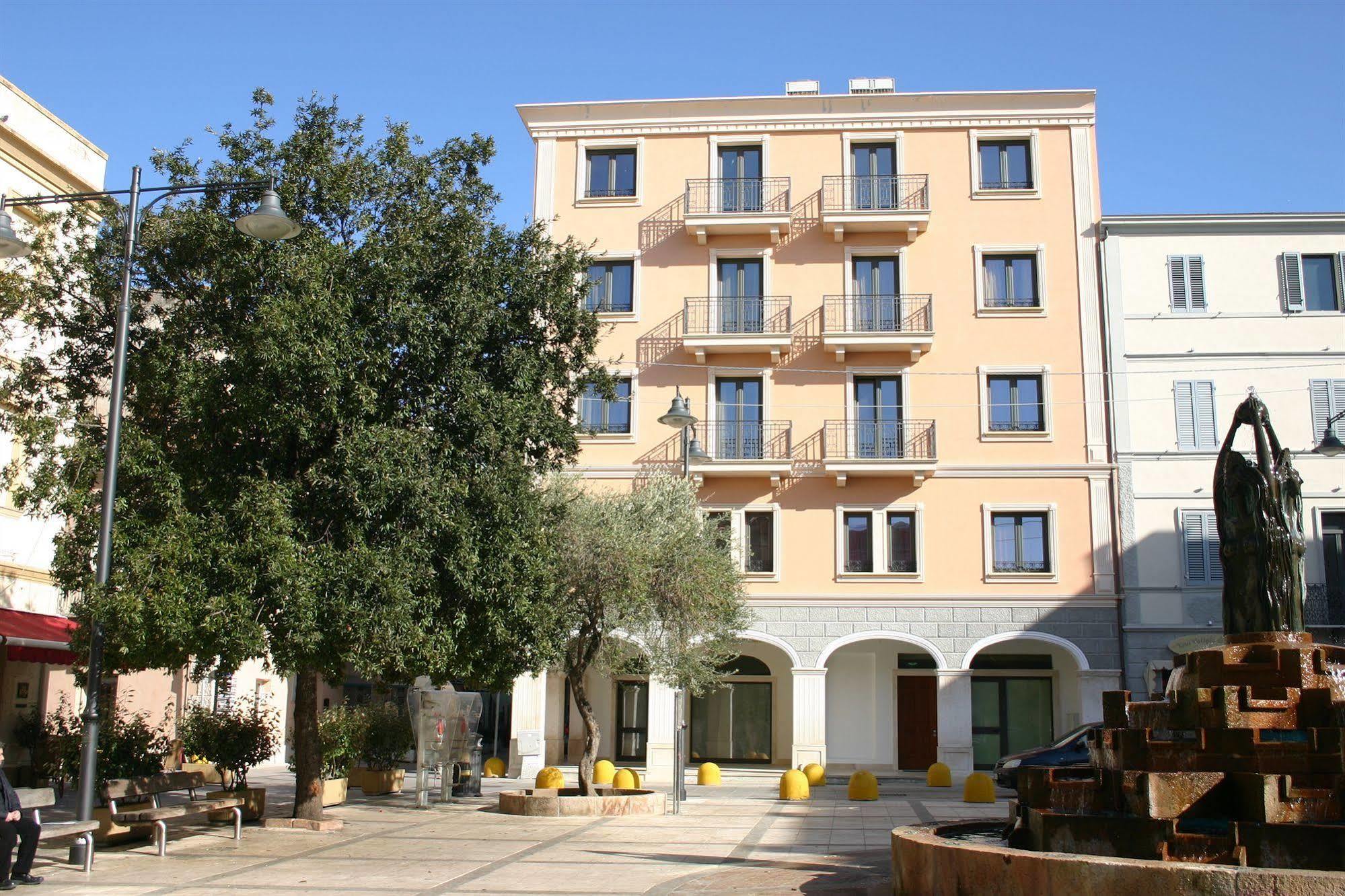 Hotel Regina Elena Olbia Exterior foto